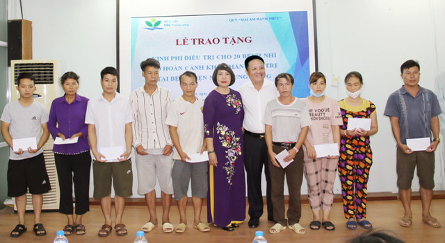 HỖ TRỢ VIỆN PHÍ TỚI 20 BỆNH NHI CÓ HOÀN CẢNH KHÓ KHĂN TẠI VIỆN NHI TW LẦN I