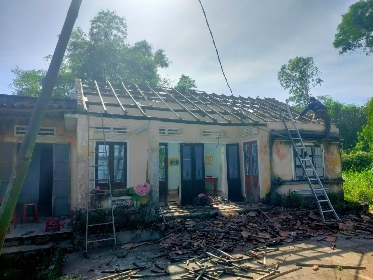 GÓP PHẦN XÂY DỰNG NHÀ TÌNH NGHĨA, TRI ÂN CÁC ANH HÙNG LIỆT SĨ NHÂN KỶ NIỆM 78 NĂM NGÀY THƯƠNG BINH LIỆT SĨ TẠI QUẢNG NGÃI, HẢI DƯƠNG